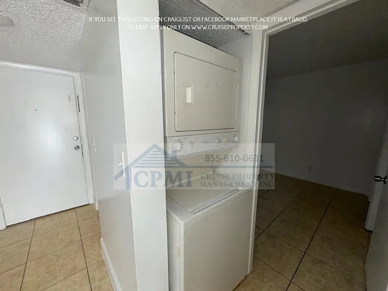Island Club - 9000 NW 28th Dr Coral Springs, FL 33065 — Photo 22