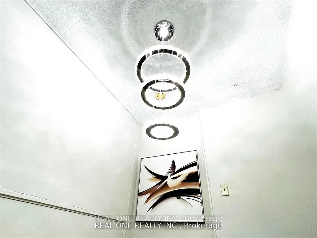 2 bed, $1,700 — Photo 2