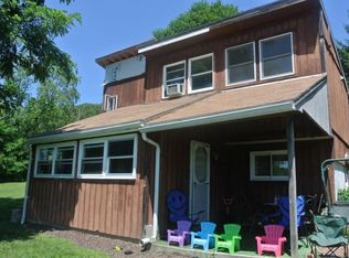 15 Trump Rd, Danville, PA 17821