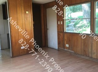 7 Eaglebear Dr, Asheville, NC 28806
