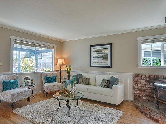 4th image of 146 Oxford Way