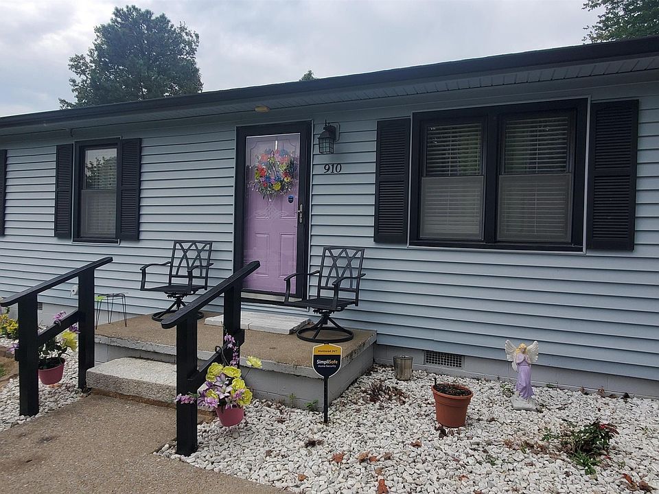 1st image of 910 Starke Ave