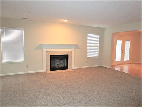 4th image of 7908 Thornberry Ct