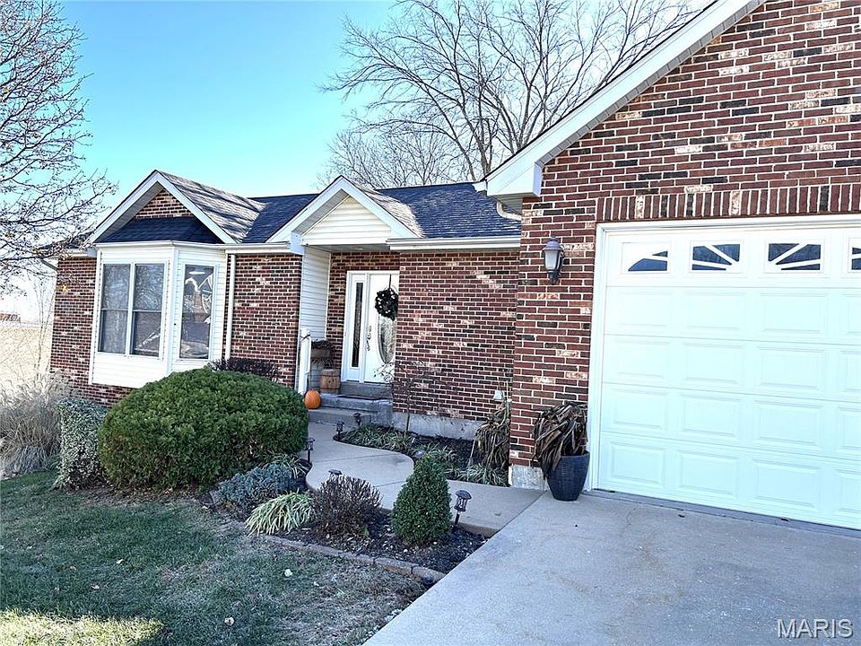 1st image of 1308 Apple Blossom Ln
