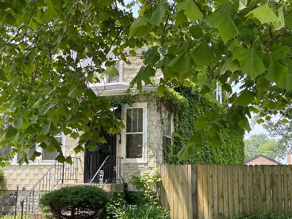 2nd image of 7946 S Marquette Ave
