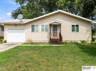 2502 Rose Lane Rd, Bellevue, NE 68147