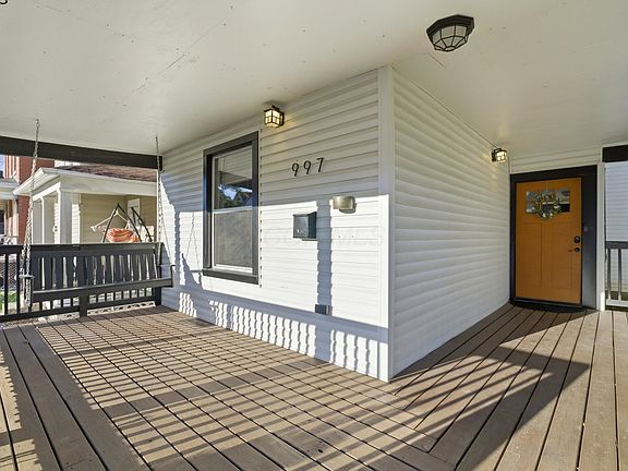 3rd image of 997 Oakwood Ave