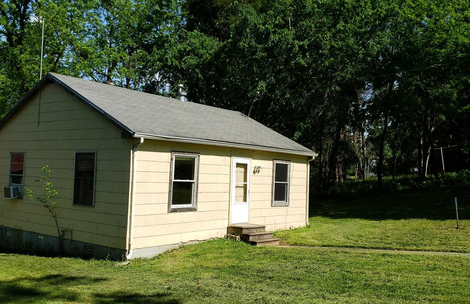 8998 Nashville Rd, Adairville, KY 42202 Zillow