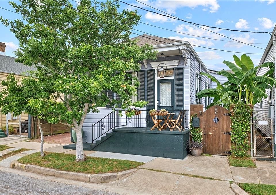 1st image of 2807 Dabadie St