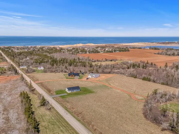 10 Lakeside Rd, Saint Patrick's Parish, PE C0A 1S0