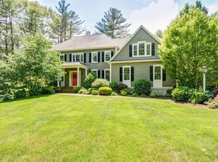 29 Prospect St, Upton, MA 01568
