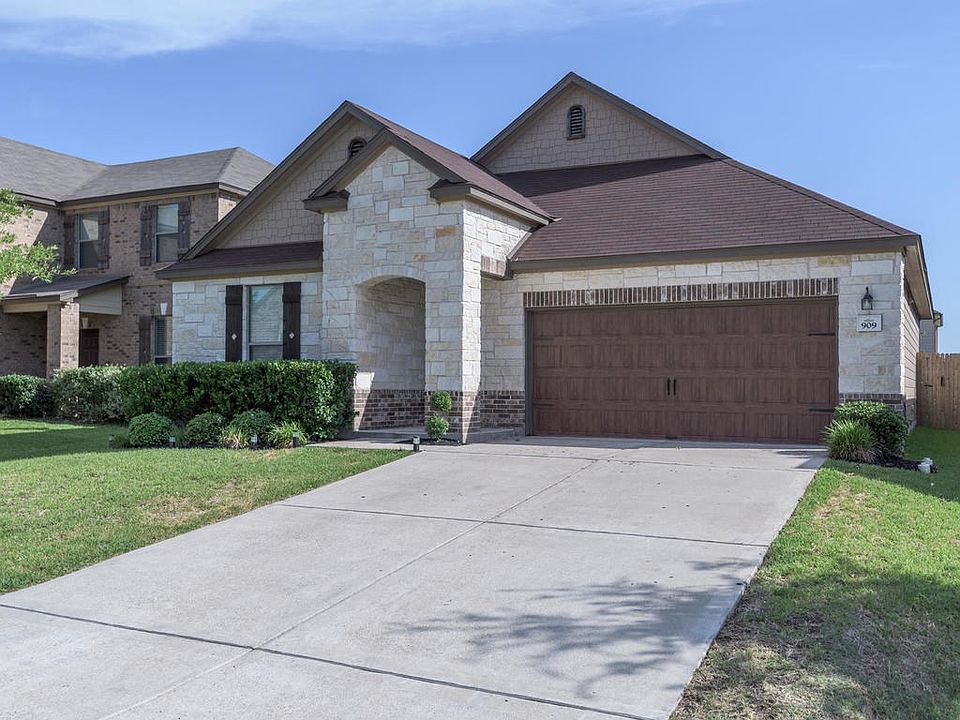1st image of 909 Oatmeal Dr