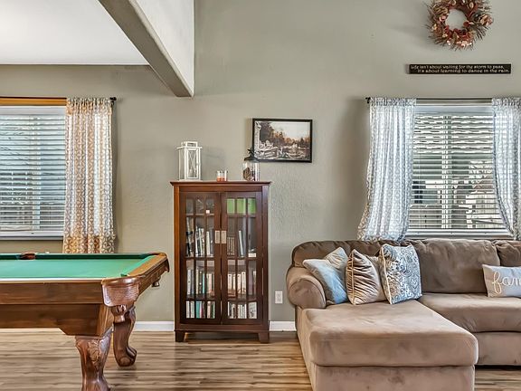 4th image of 1585 Las Brisas Dr