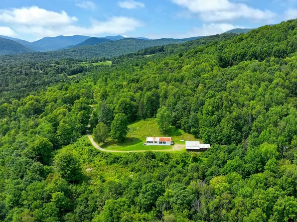 572 Clay Hill Road, Rochester, VT 05767
