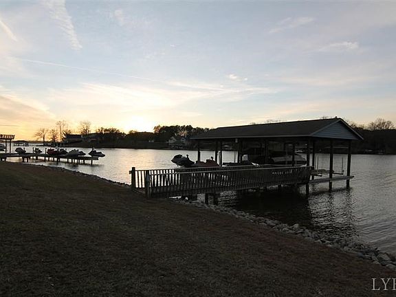 3rd image of 274 Blarney Stone Ct #K3
