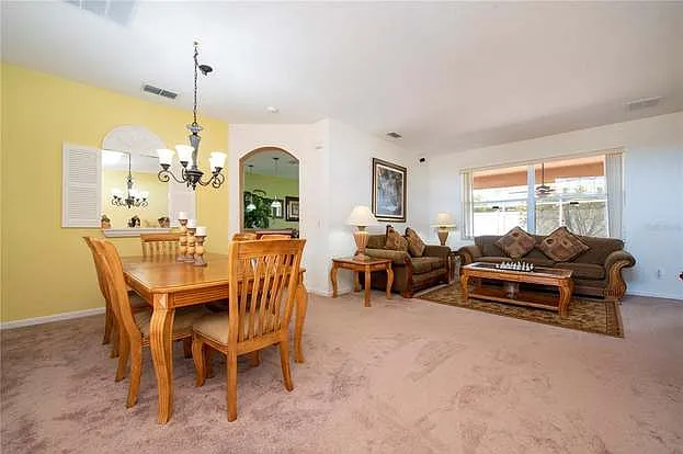 2920 Willow Creek Ln — Photo 34