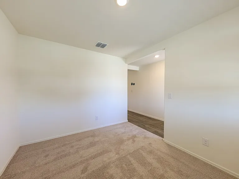 25751 W Coles Rd — Photo 9