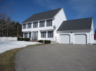 4 Ivans Ln, Dover, NH 03820