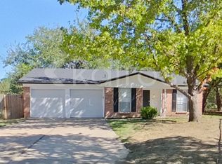 7425 Darien St, Fort Worth, TX 76140