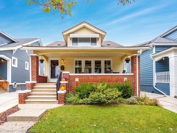 1434 Beaconsfield Ave, Grosse Pointe Park, MI 48230