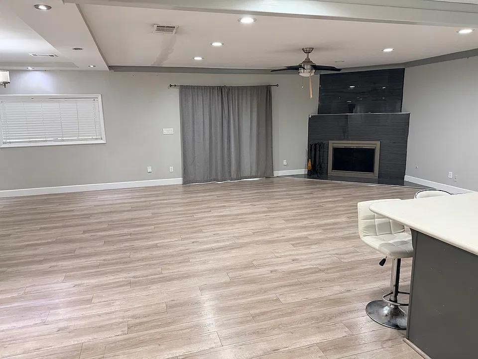 9712 Halekulani Dr