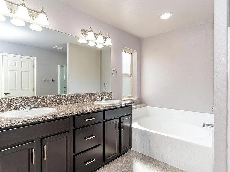 3715 Thistledown Ct — Photo 17