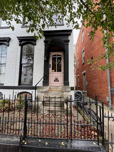 1st image of 1906 Baymiller St #1906