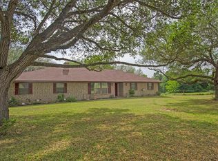 5558 Spreen Rd, Brenham, TX 77833