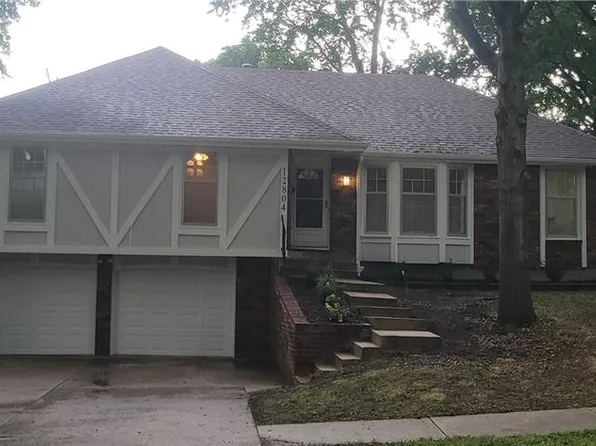 12804 Richmond Ave, Grandview, MO 64030