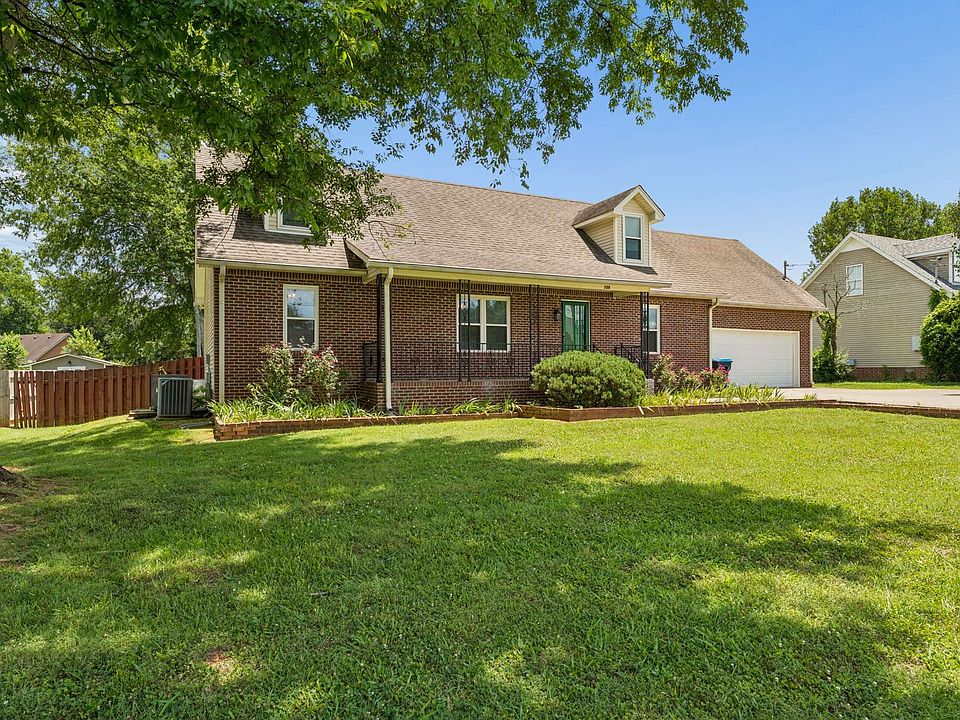 1st image of 328 Merlin Dr
