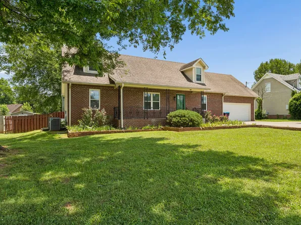 328 Merlin Dr, Murfreesboro, TN 37127