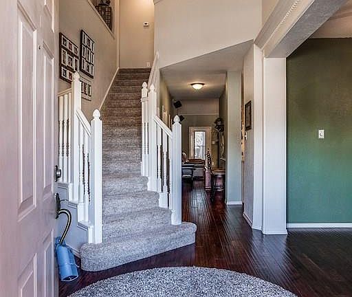 2nd image of 800 Hudson Bay Ct