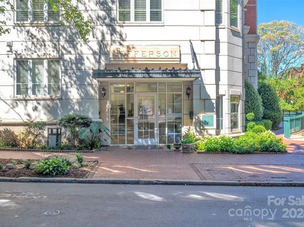 401 N Church St APT 401, Charlotte, NC 28202
