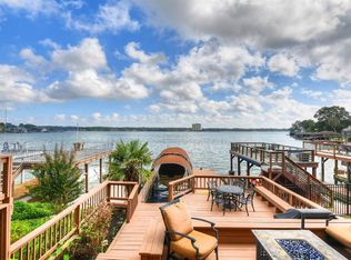 1140 Lake View Dr, Montgomery, TX 77356