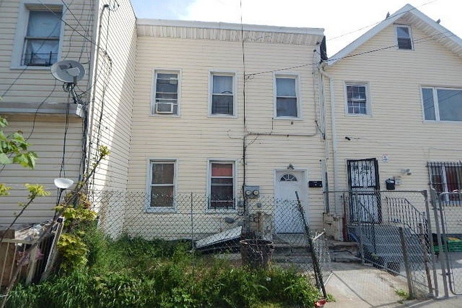 1st image of 106-57 Union Hall St