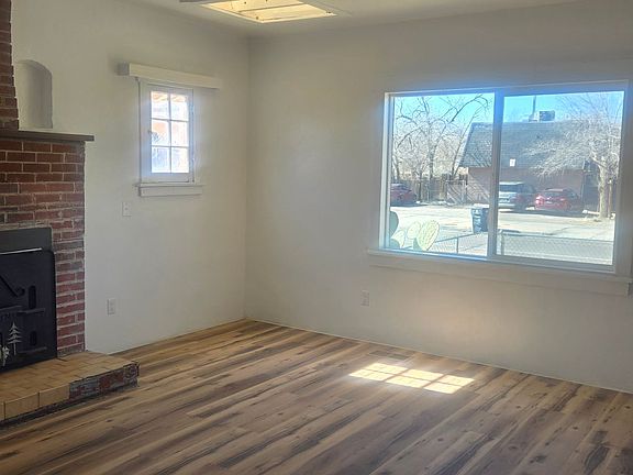 4th image of 316 Girard Blvd SE