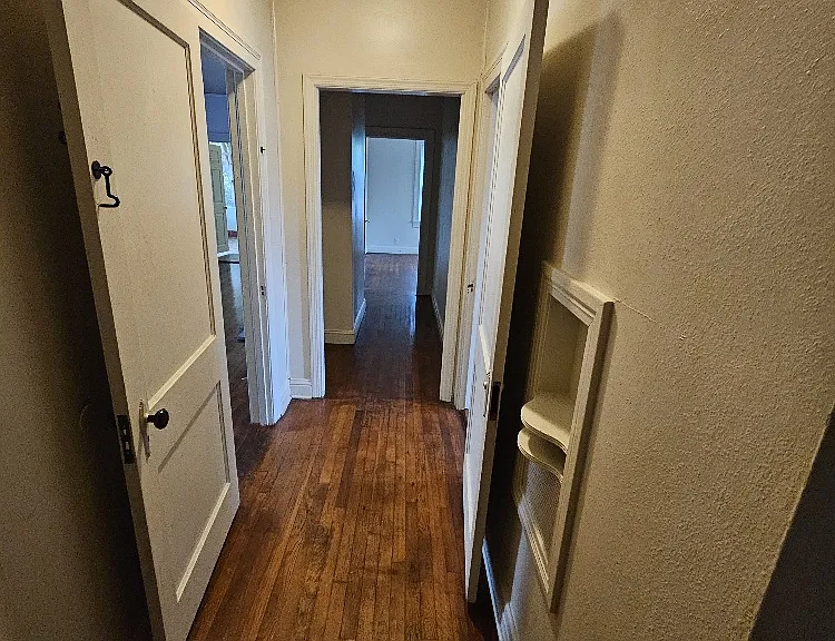 327 N Main St — Photo 11