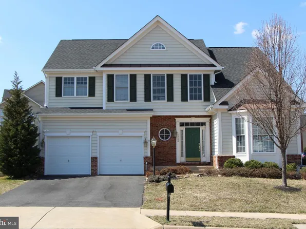 8200 Kerfoot Dr, Gainesville, VA 20155