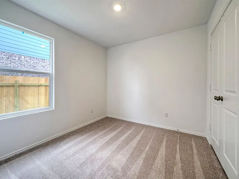 108 Montego St — Photo 19