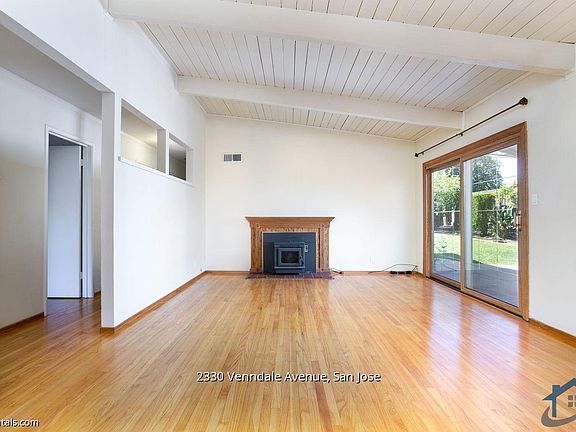 5th image of 2330 Venndale Ave