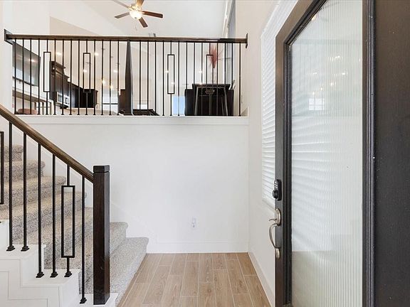 3rd image of 10050 Nectar Path