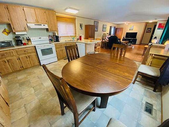 3rd image of 700 Carmichael Ln #412
