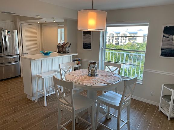 4th image of 1 Harbourside Dr APT 3602