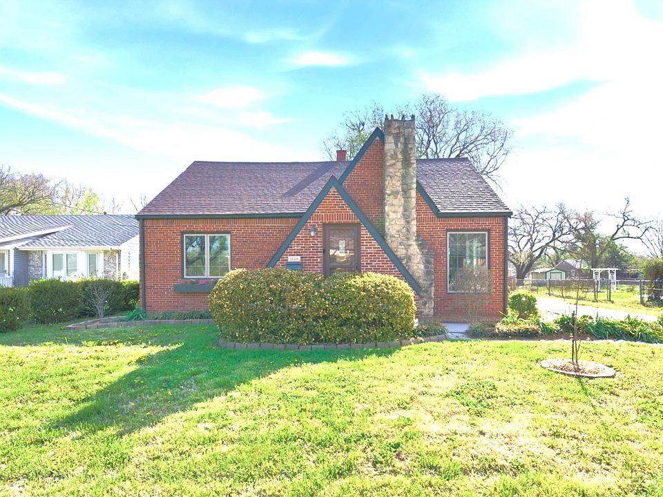 1st image of 1554 N Woodrow Ct