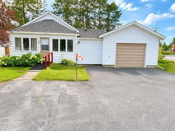 18 Eagle Lake Rd, South River, ON P0A 1X0