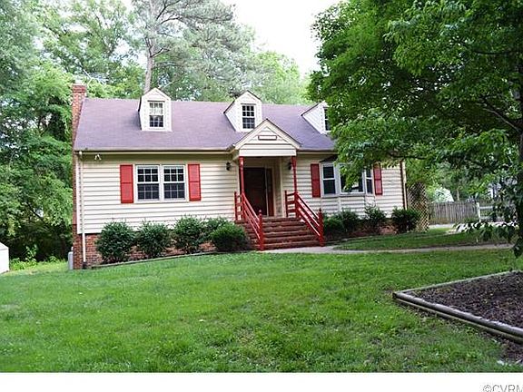 2nd image of 2611 Pine Grove Dr