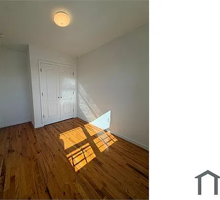 2 bed, $2,762 — Photo 4