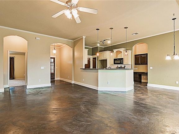 4th image of 5113 NW 163rd St