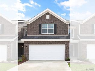 66 Fairmount Grove Dr, Saint Peters, MO 63376