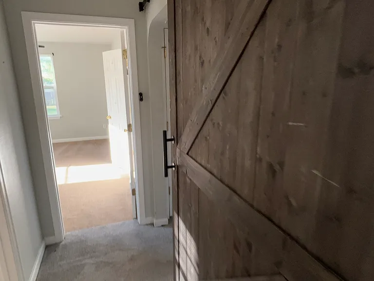 2604 Elkhart St — Photo 20